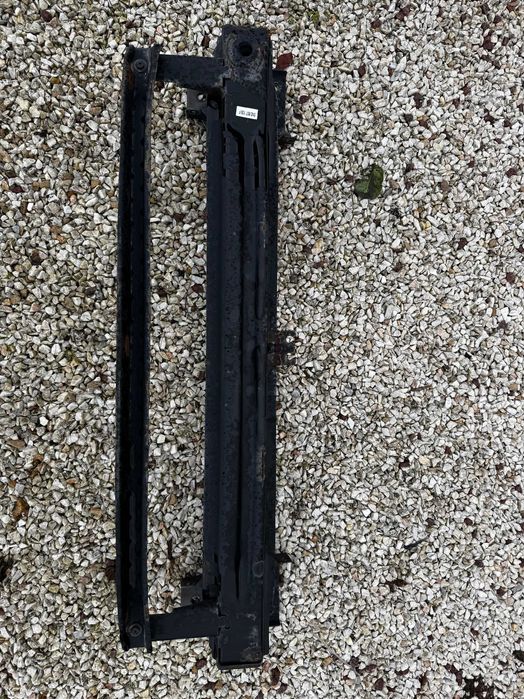 VW Tiguan lift belka zderzaka przód