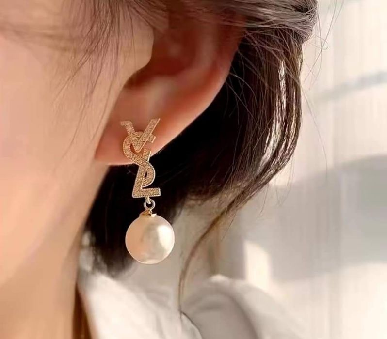 Luksusowe kolczyki z perłą