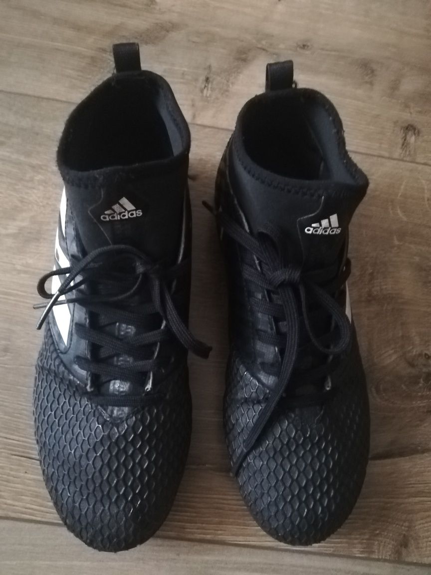 Buty piłkarskie Adidas