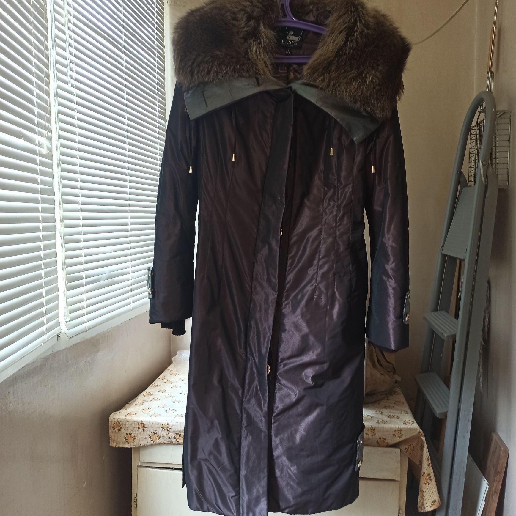 Зимняя куртка пальто 46-48 размера