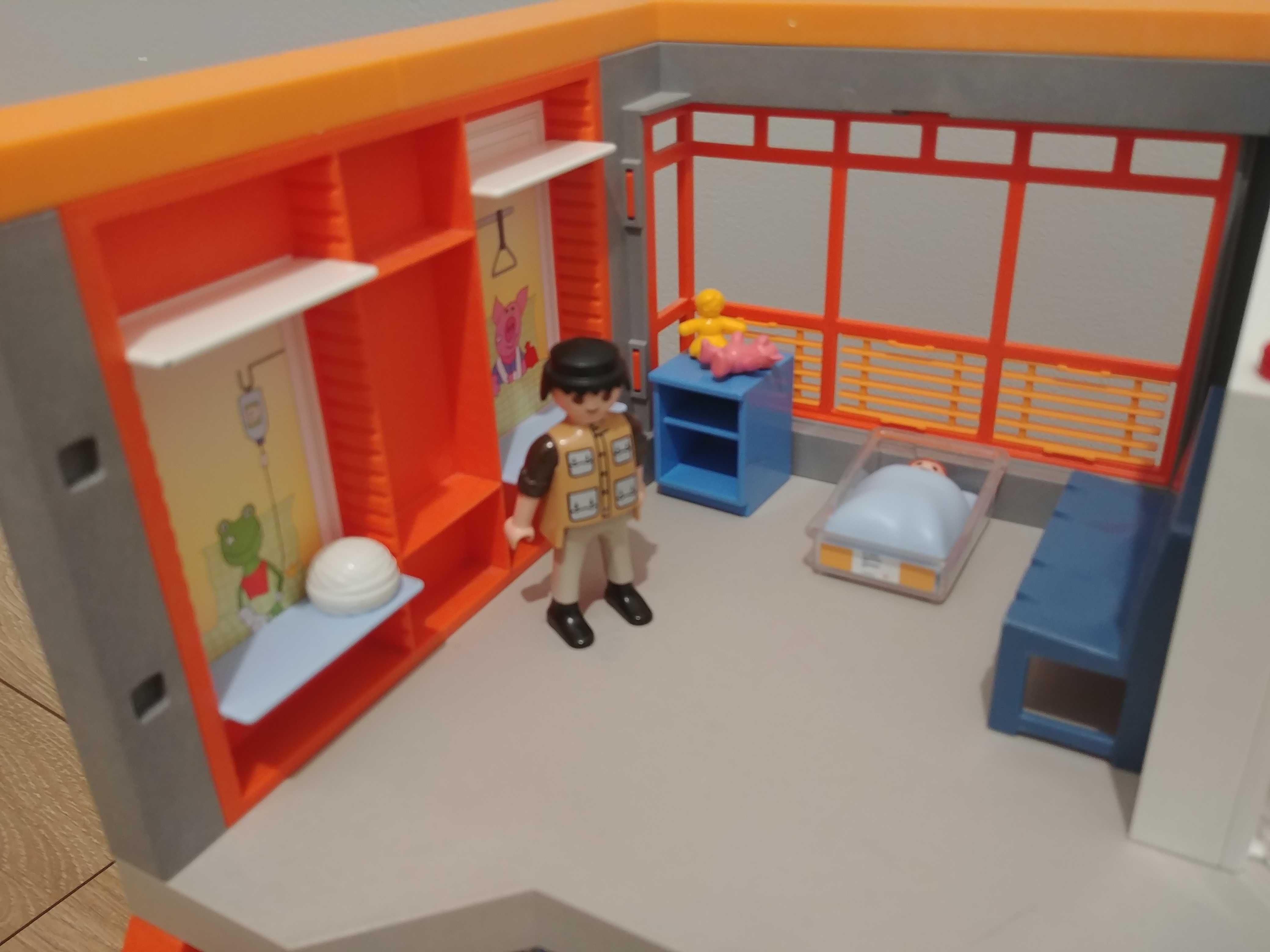 Playmobil szpital dziecięcy piętrowy