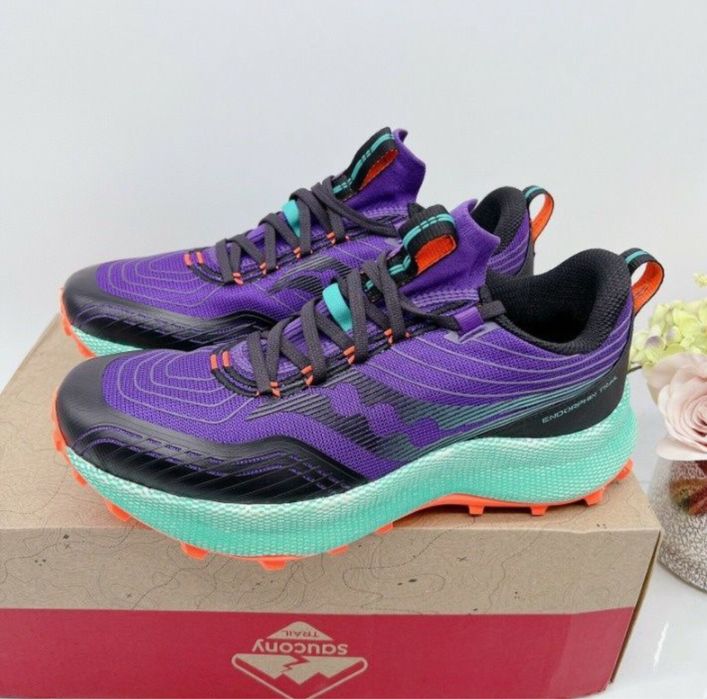 Нові кросівки saucony з коробкою 40,5