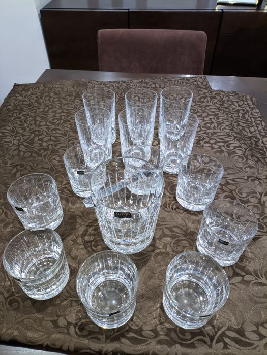 Copos de whisky e balde de gelo da Cristal Atlantis
