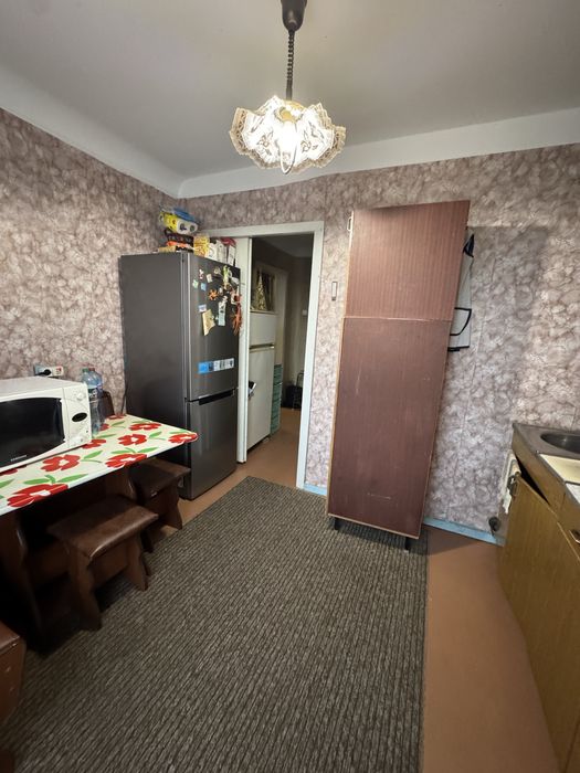 Продаж 3 кімн. квартири на Молодіжному