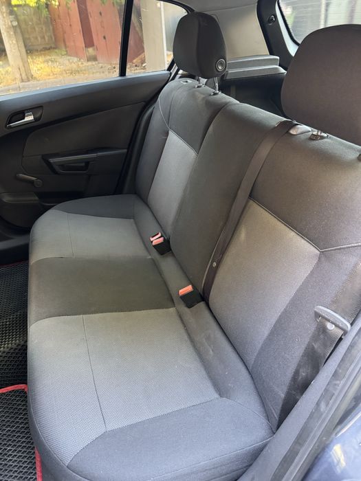 Продам Opel astra h 1.6 бенз