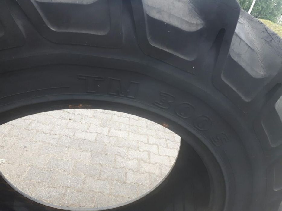 Opona rolnicza Pirelli TM 300s 16.9 R30