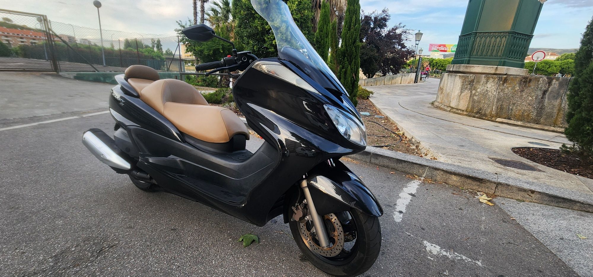 Yamaha majesty 400