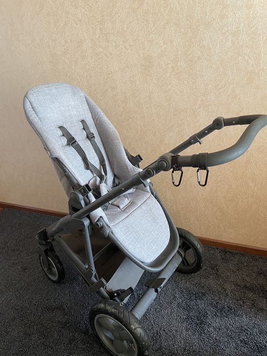 Продам коляску б/у в хорошем состоянии