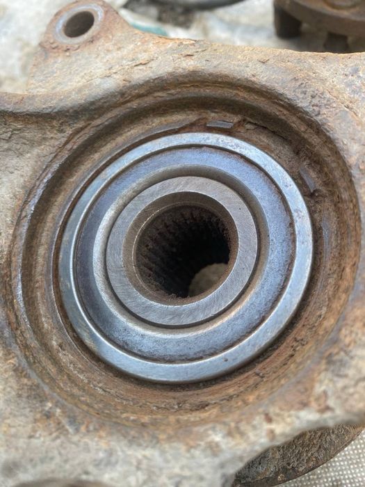 Ступиці Передні Хюндай Санта Фе 1 2,4 бензин взборі різьби підшип цілі