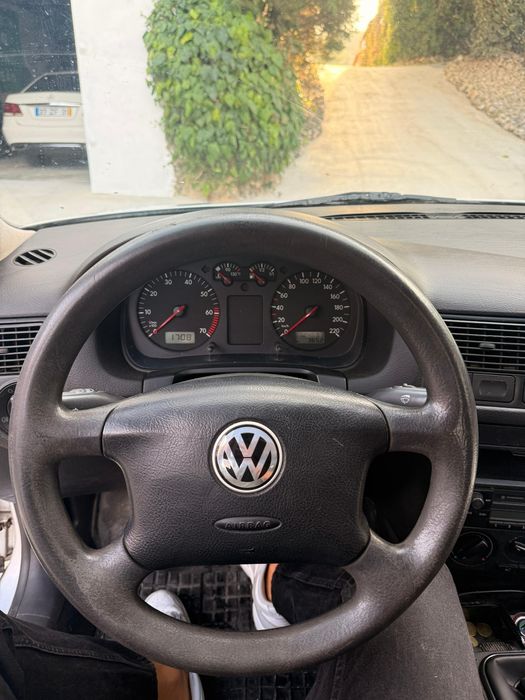Golf 1.6 gasolina