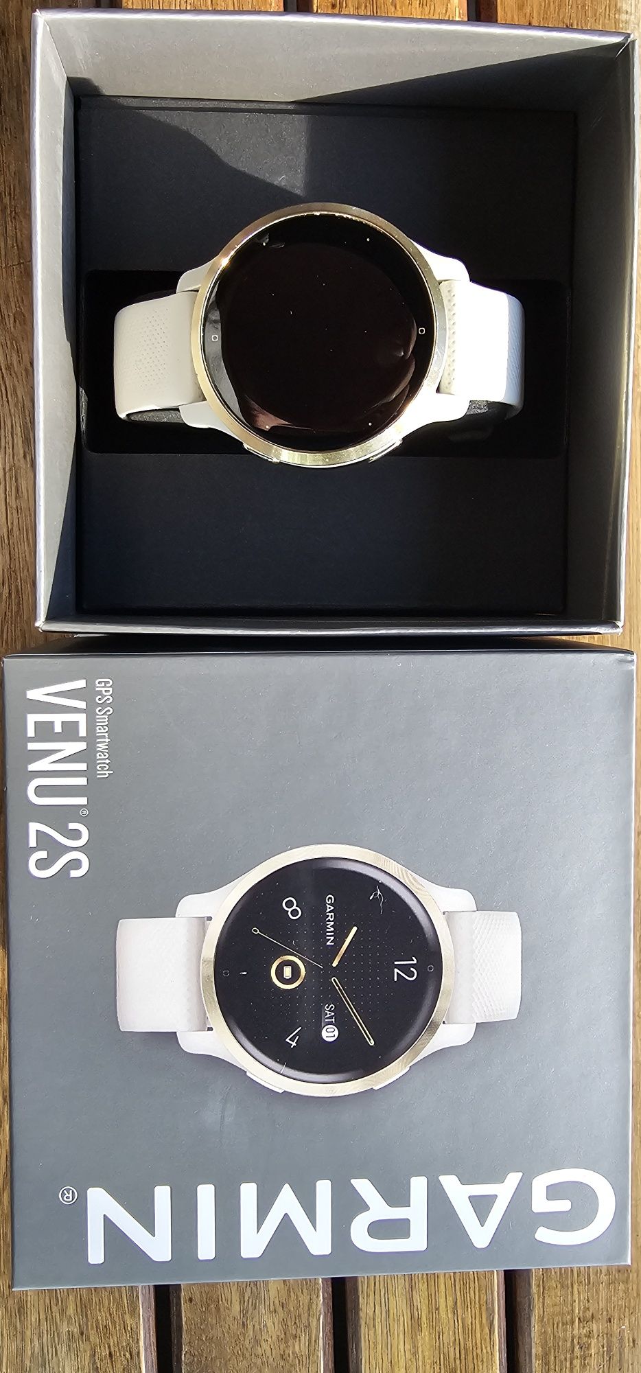 Garmin Venu 2S smartwach
