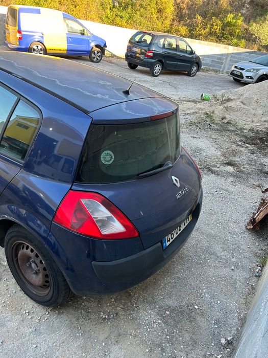 Vendo carro de 2002 gasóleo