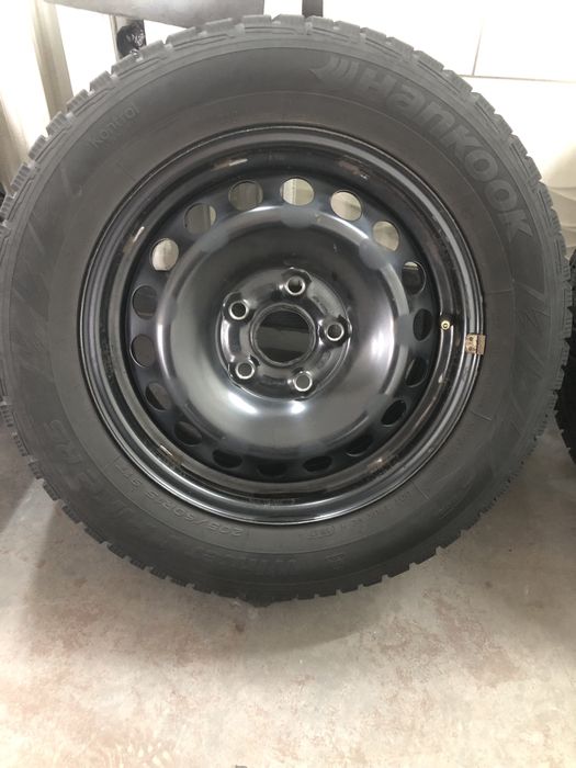 Зимня резина Hankook winter 205/60/15 на дисках шкода октавия А5