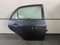 Двері дверка дверь двери задні праві Toyota Corolla E150 06-12р.