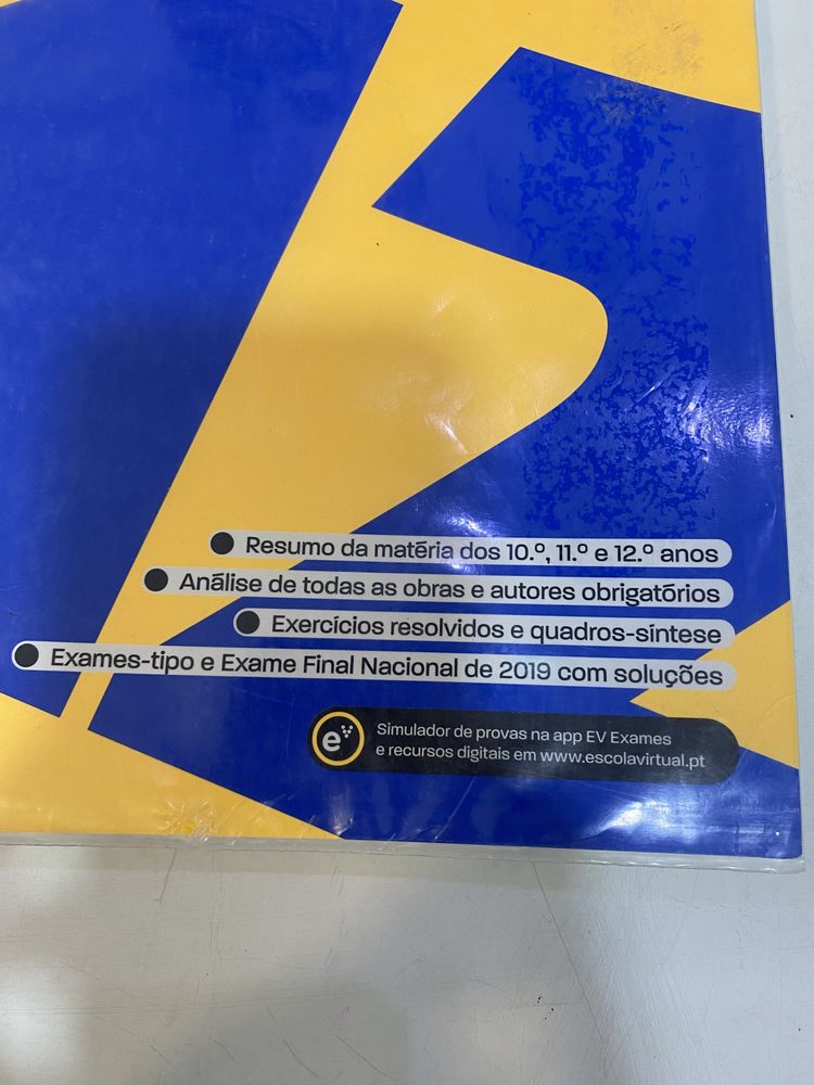 Livro de preparação para o exame final nacional de português -12o ano