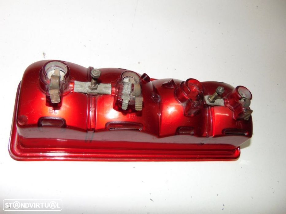 Opel City 1204 Kadett - farolim traseiro esquerdo completo