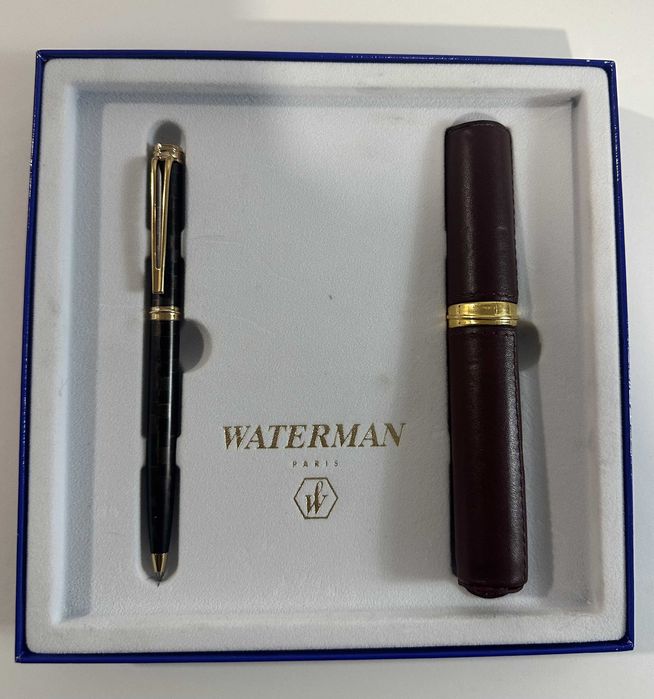 Esferográfica Waterman original+Porta caneta em pele.