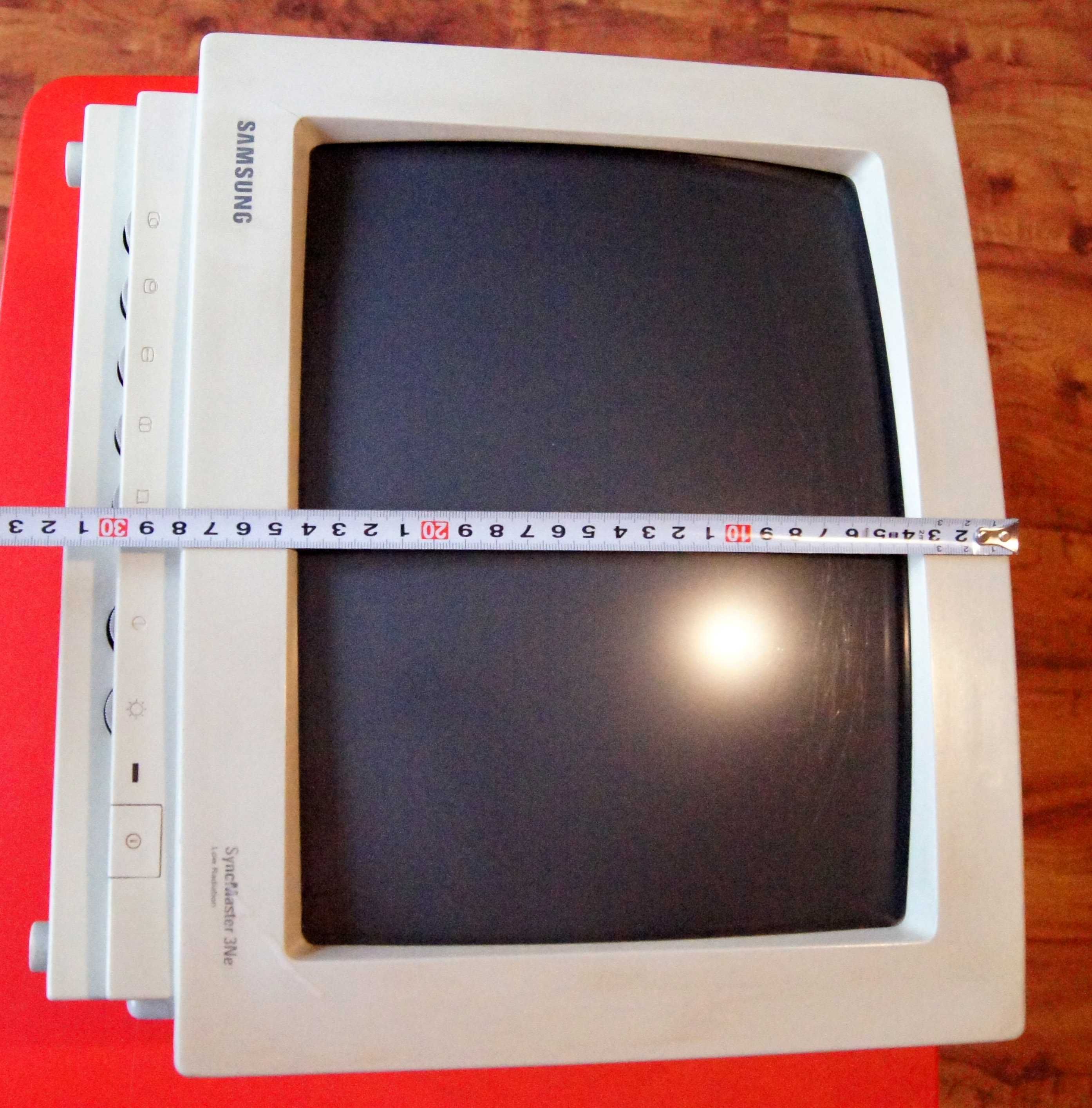 monitor  CRT 14 cali kineskopowy  Samsung  SyncMaster 3Ne