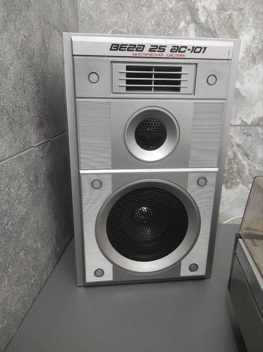 Продам Вініловий програвач Вега 109 стерео з колонками