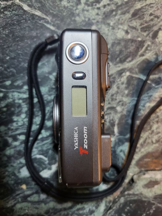 Aparat Yashica T zoom