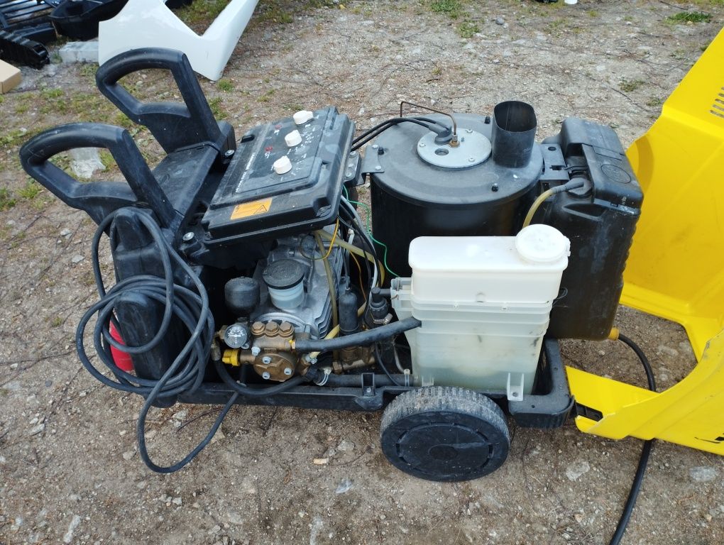 Myjka ciśnieniowa Karcher HDS 600 Ci

Myjkę HDS 600 Ci charakteryzuje