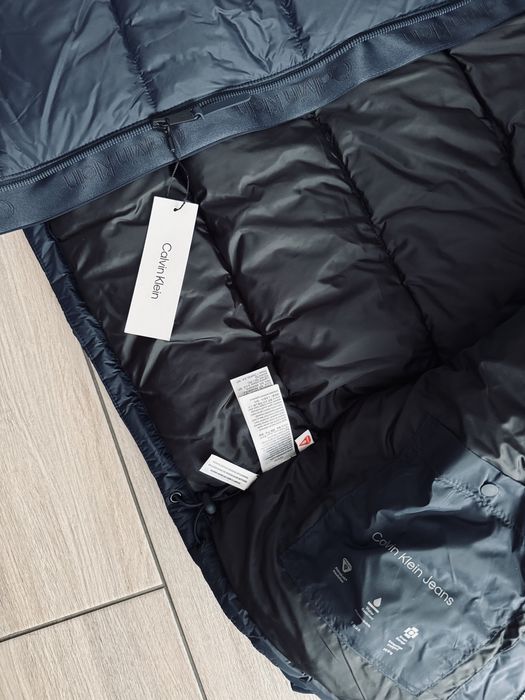 Новий оригінальний синій чоловічий пуховик Calvin Klein розмір S M
