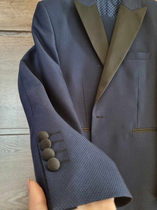 Smoking garnitur komunijny , weselny