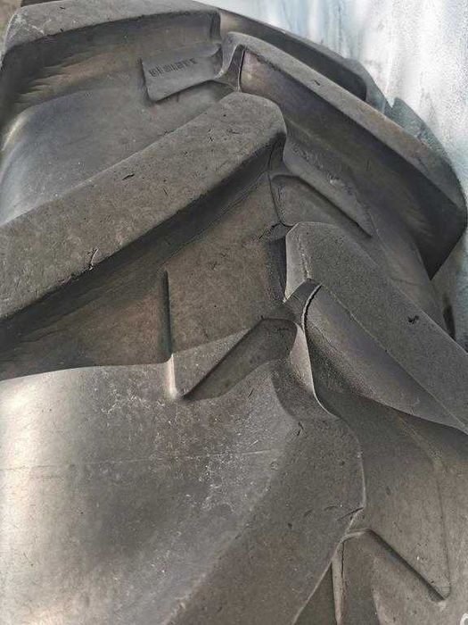 2 Koła rolnicze, wąskie uprawowe 12,4R32