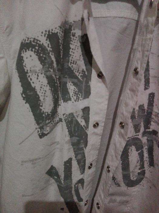 Camisa marca DKNY