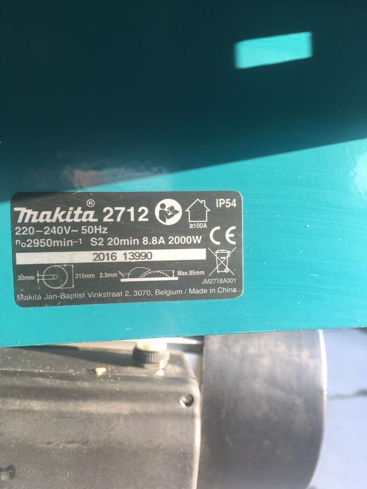 Krajzega cyrkularka Makita 2712