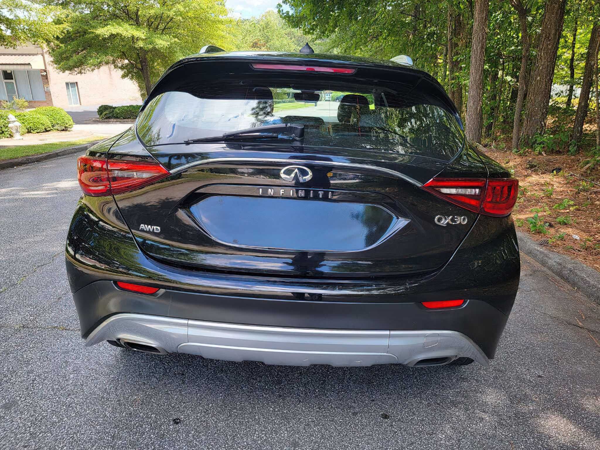 Infiniti QX30      2017