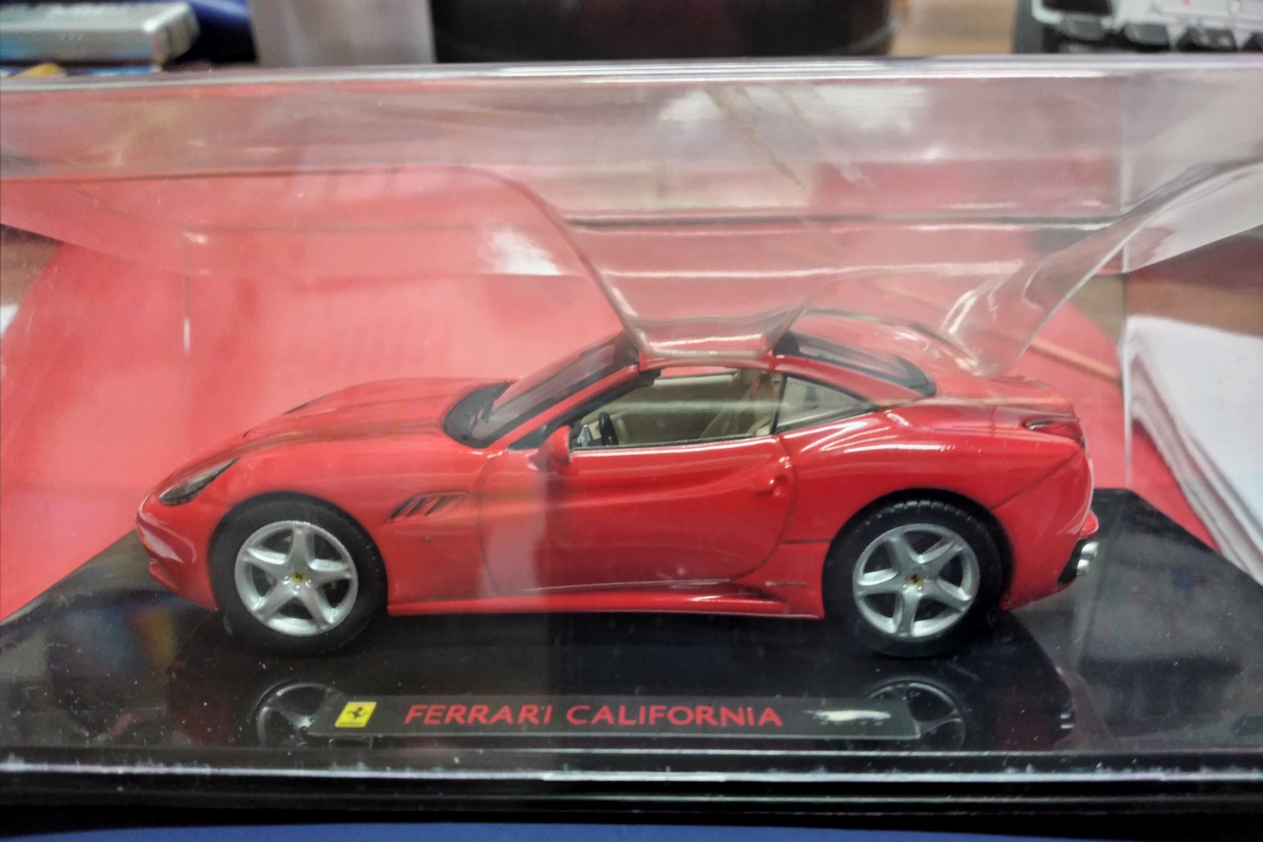 Miniatura Ferrari California 1:43 - Mattel Hot Wheels Elite
