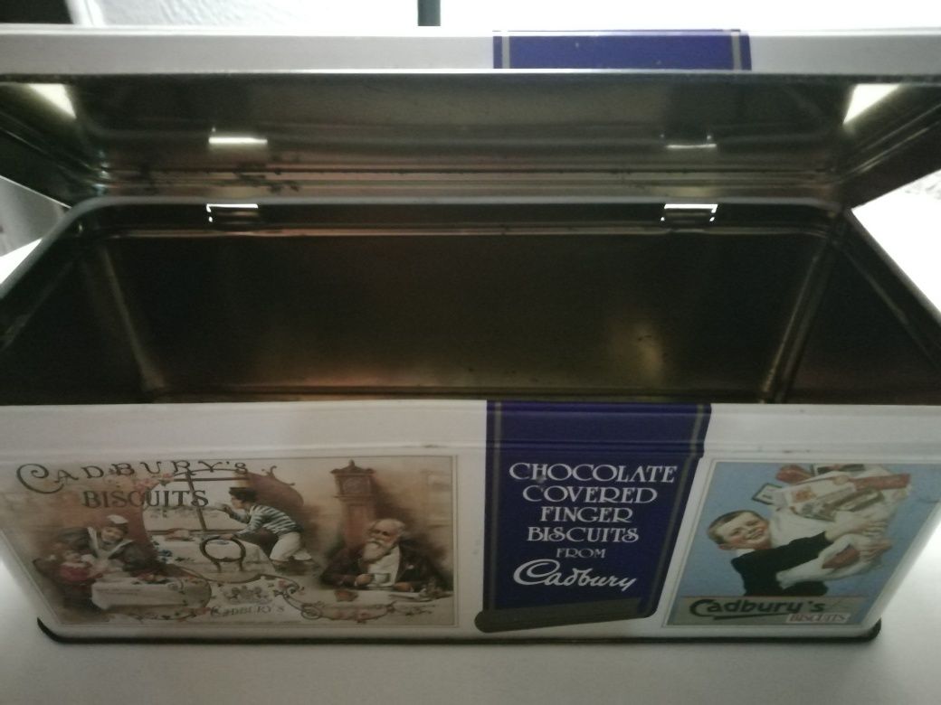 Caixa vintage chocolate