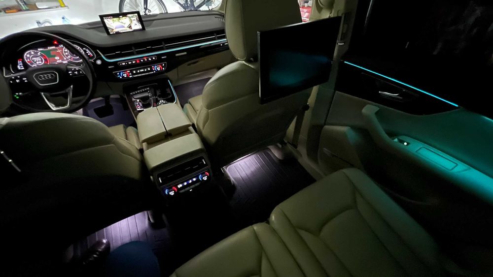 Audi Q7 3.0 TDI - najbogatsza opcja: pneumatyka, 7 miejsc, krajowy