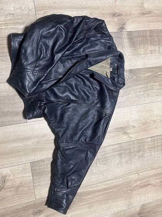 Вінтажна шкіряна куртка