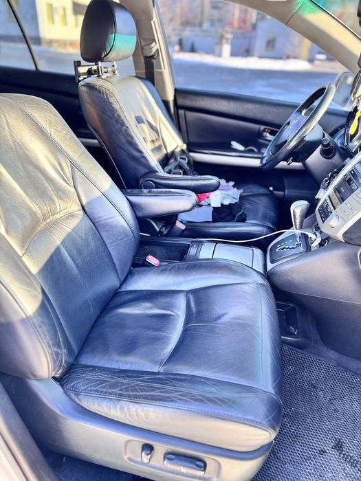 Продам Lexus Rx 400h