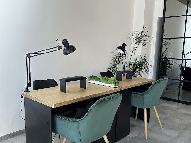 Продам меблі для салону краси