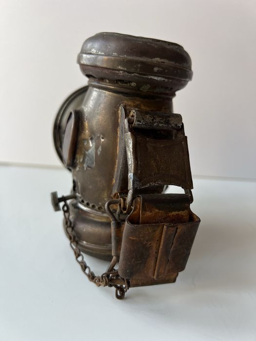 Zabytkowa lampa karbidowa Joseph Lucas Captain No. 320 kolekcjonerska