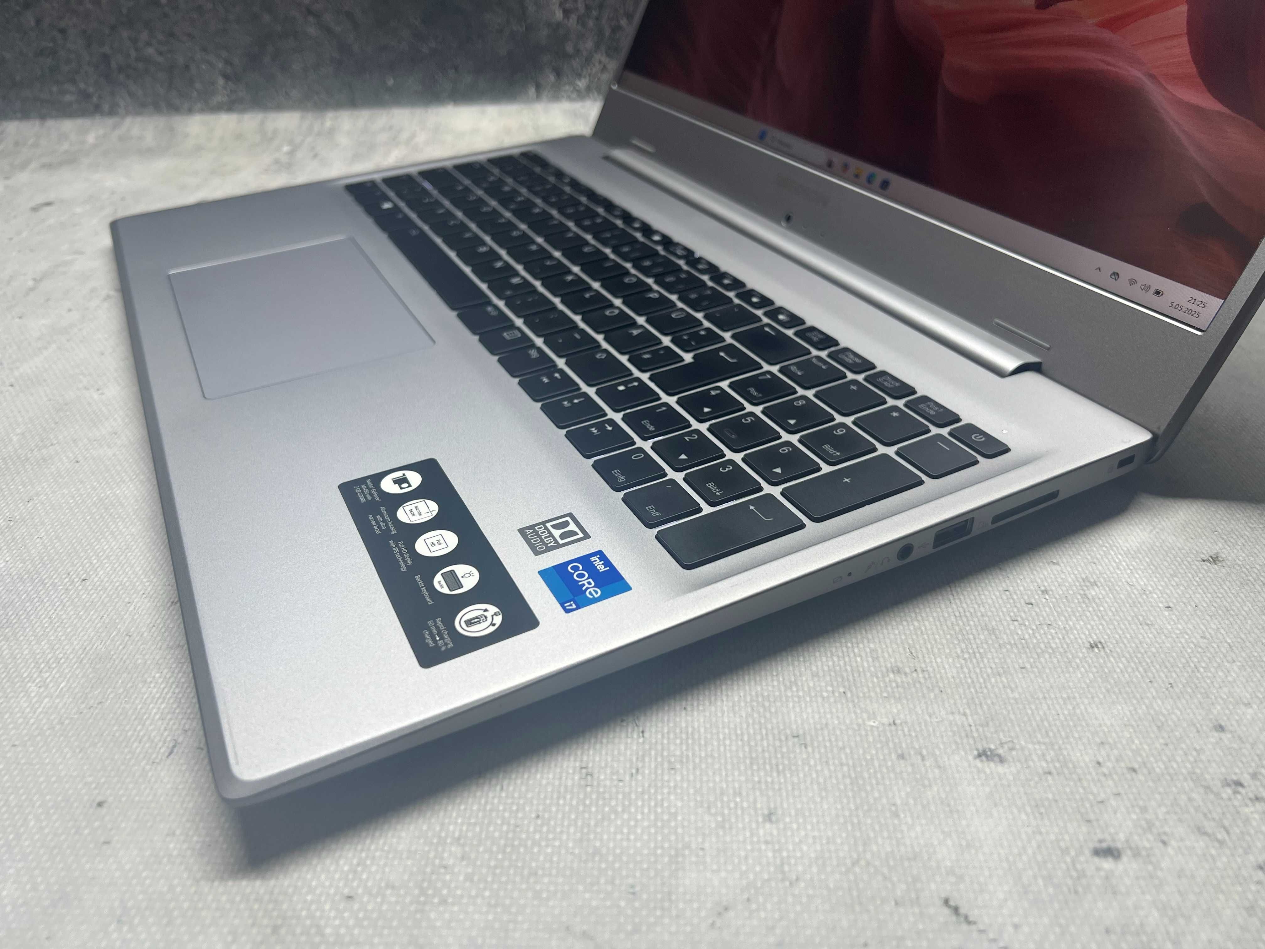 Medion / i7 1165G7 4.7GHz / 16GB DDR4 / 2TB SSD / MX450 2GB / 17.3 FHD