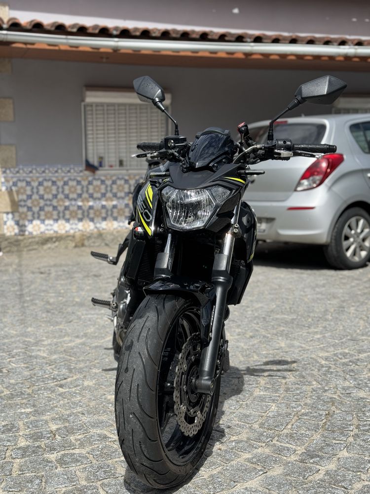 Kawasaki Z650 35KW de Livrete