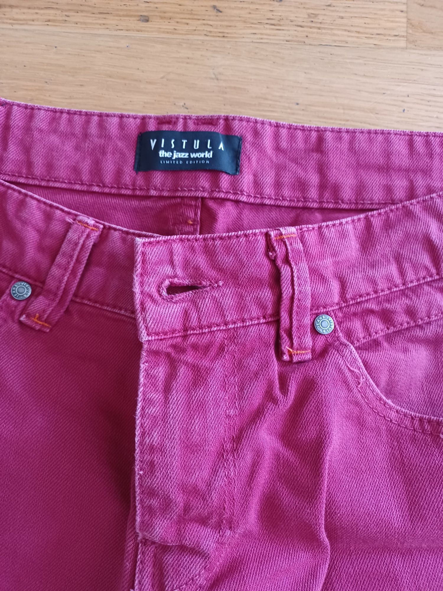 Spodnie jeans Vistula 44