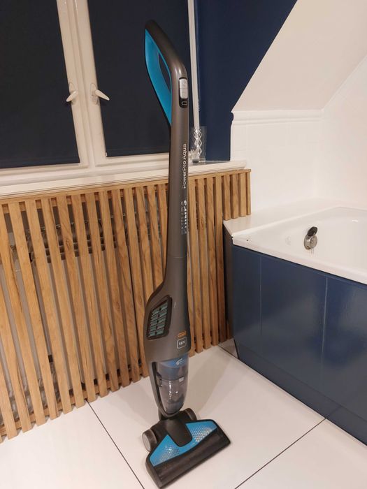 Odkurzacz pionowy Philips Pro Acqua