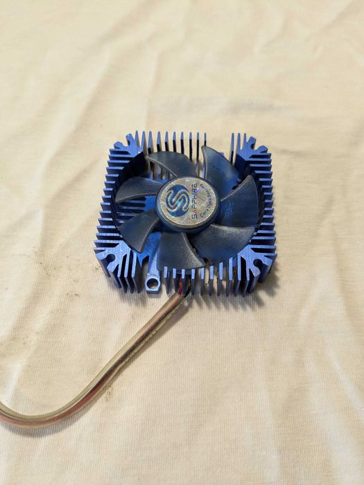 Вентилятор  12 вольт.