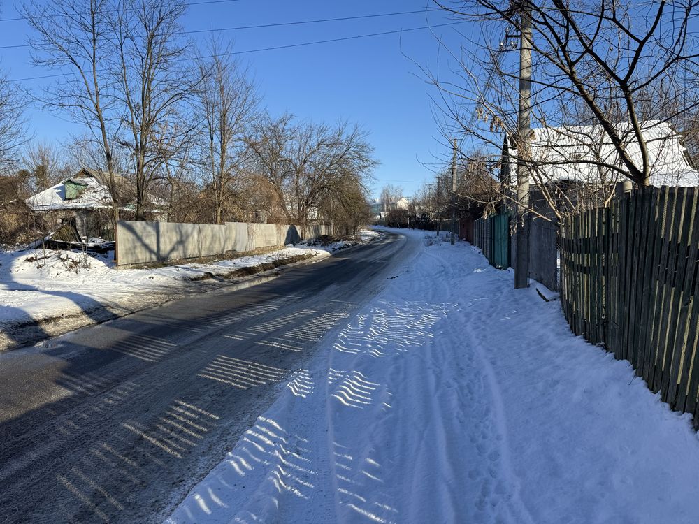 Ділянка 37 сот біля школи