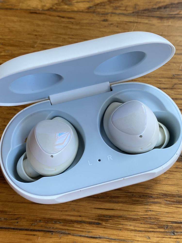 Бездротові навушники Samsung Galaxy Buds