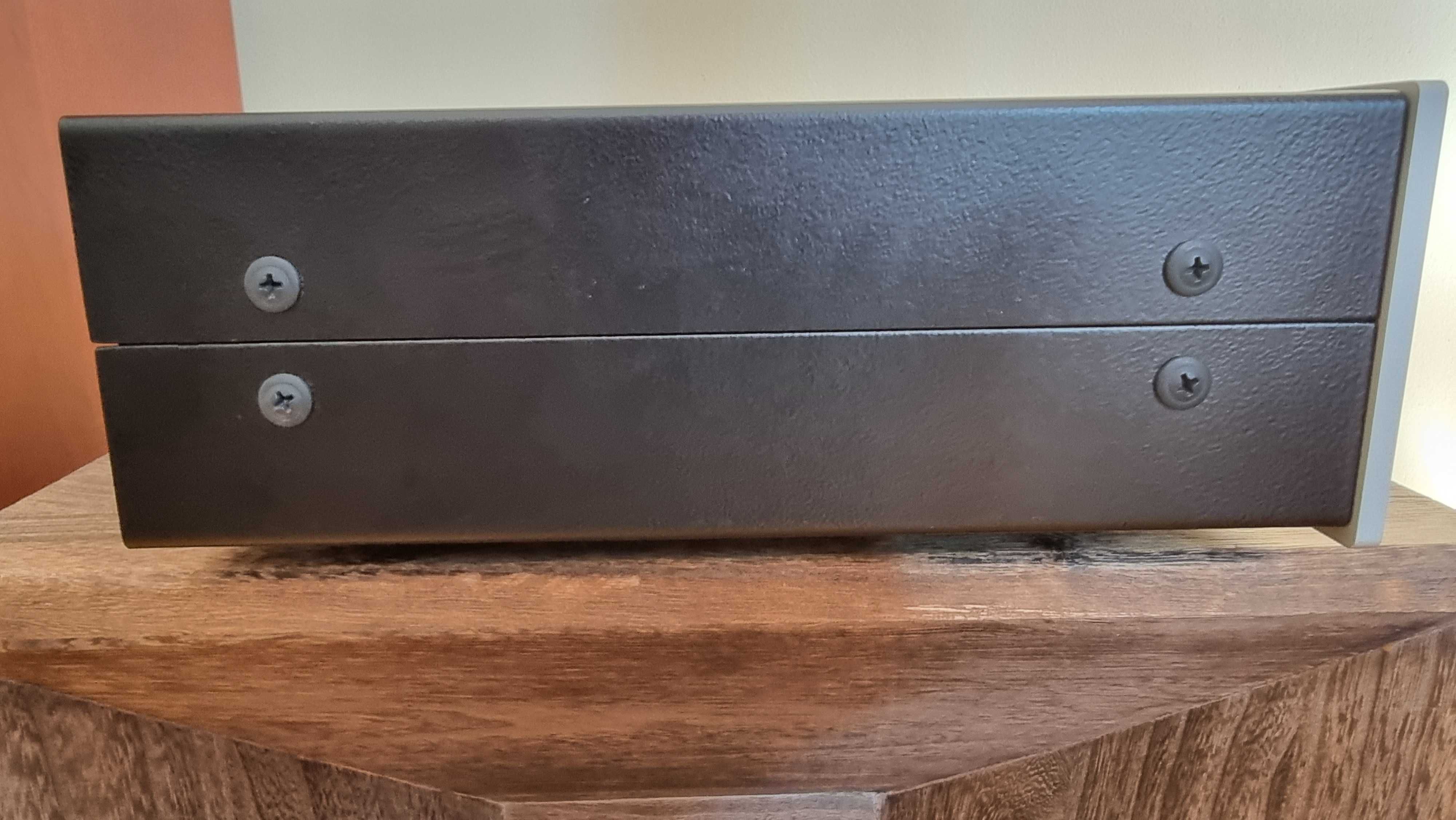LAB12 Reference DAC
