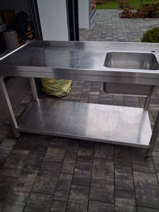 Stół ze stali nierdzewnej z zlewozmywakiem