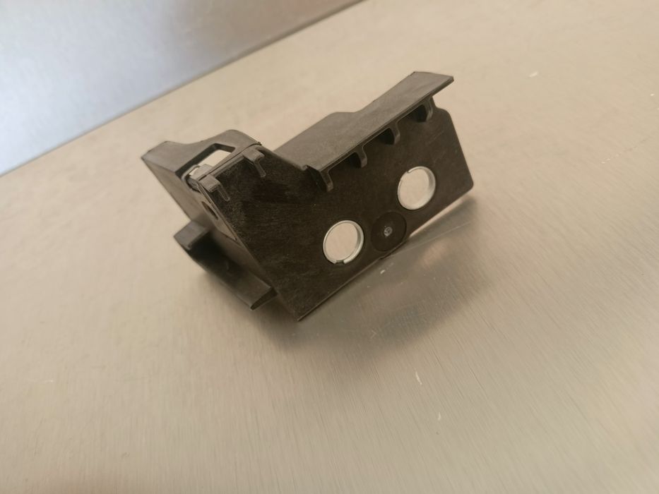 Renault Megane IV 4 wspornik mocowanie lampy prawy przód ślizg prawej