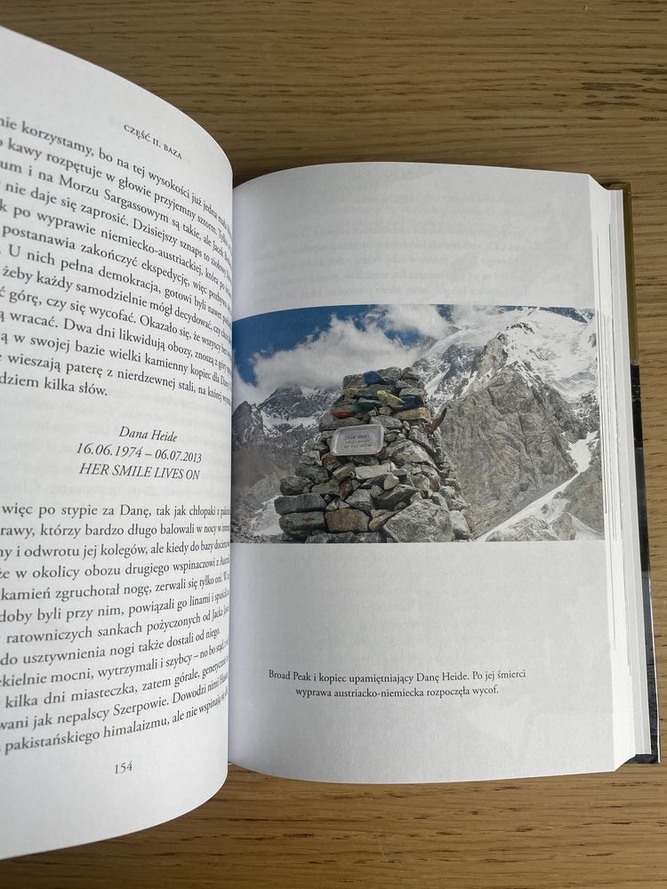 Książka - "Długi film o miłości - Powrót na Broad Peak" J. Hugo-Bader