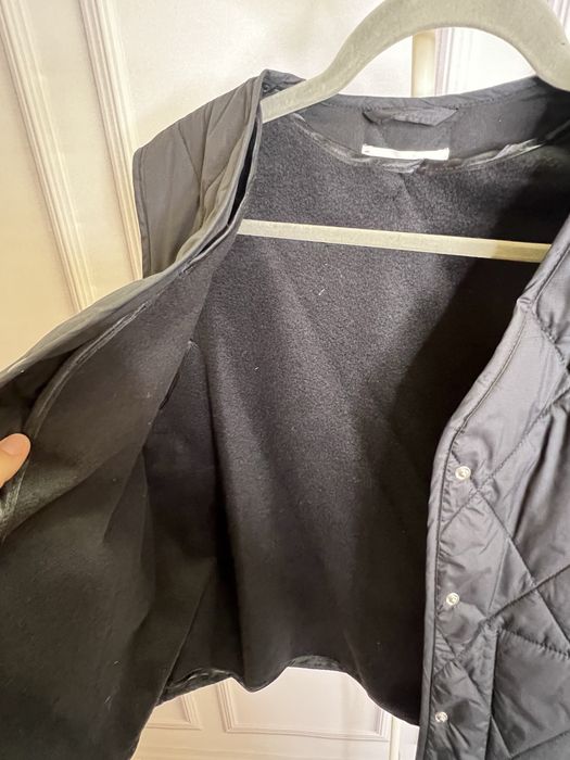 Жилетка стьобана, чорна з утепленням. Hm, s-m